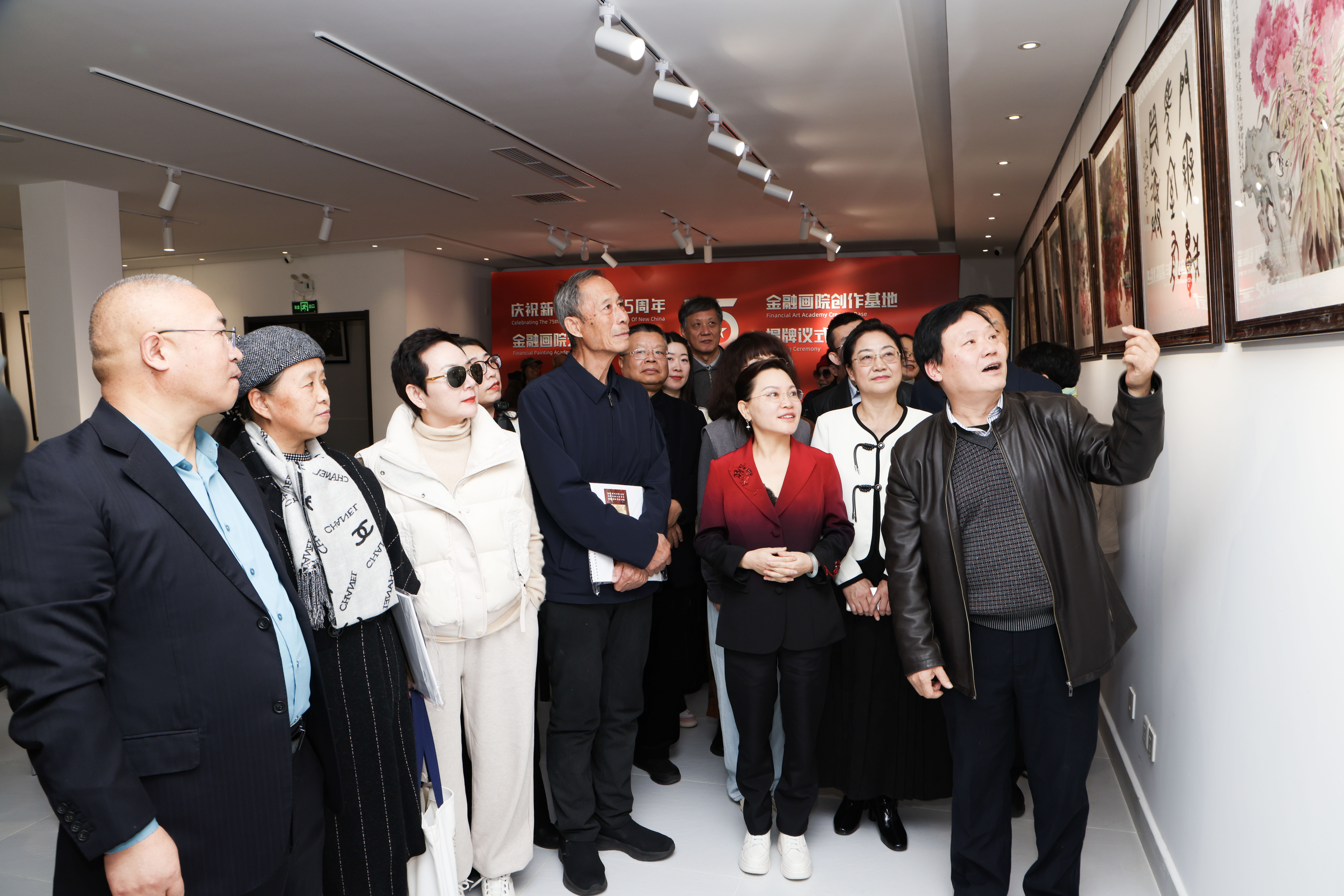 14-现场参观-2-郑国华摄.jpg